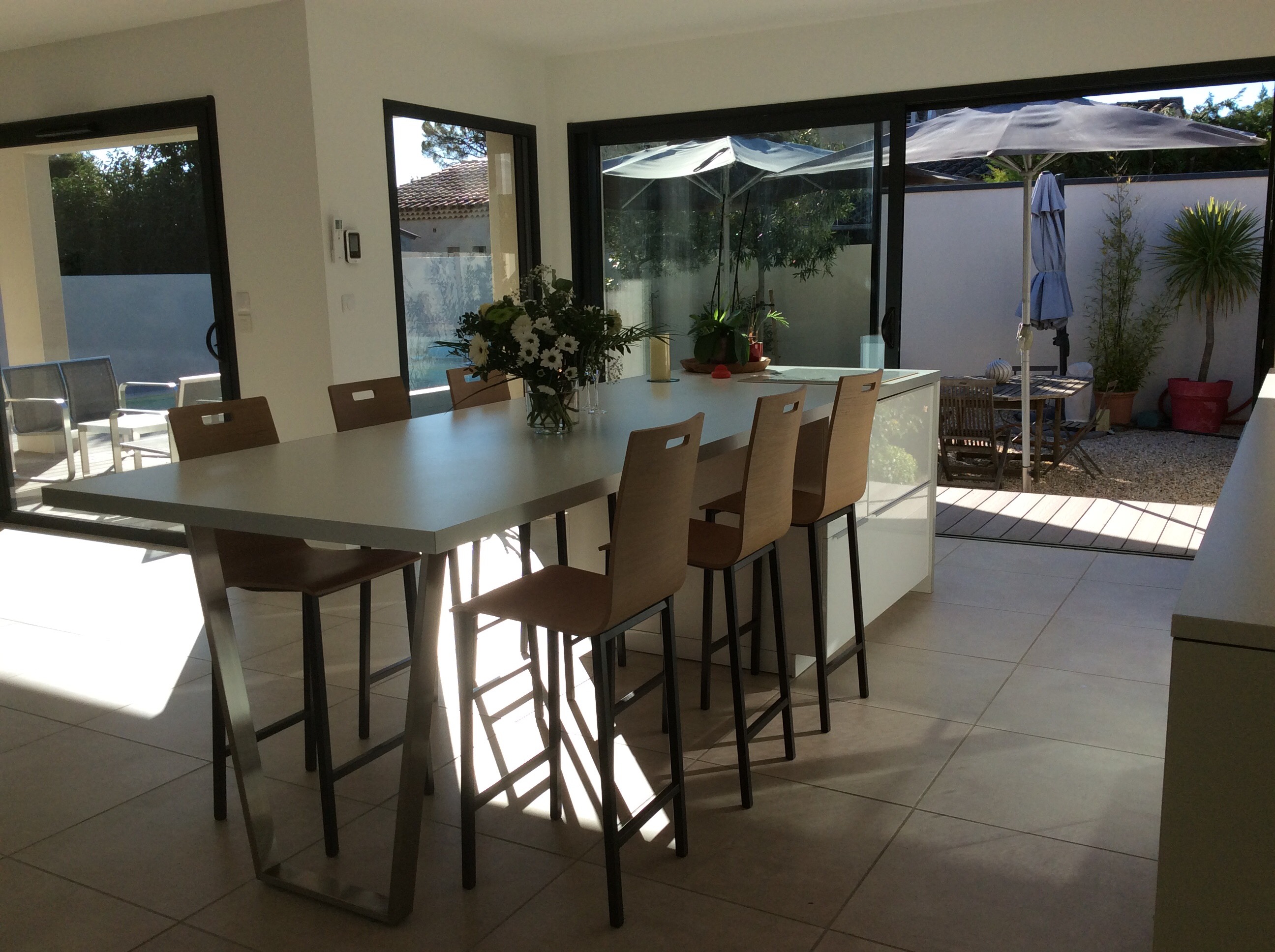 Maison contemporaine avec piscine 2 chambres, 4 personnes